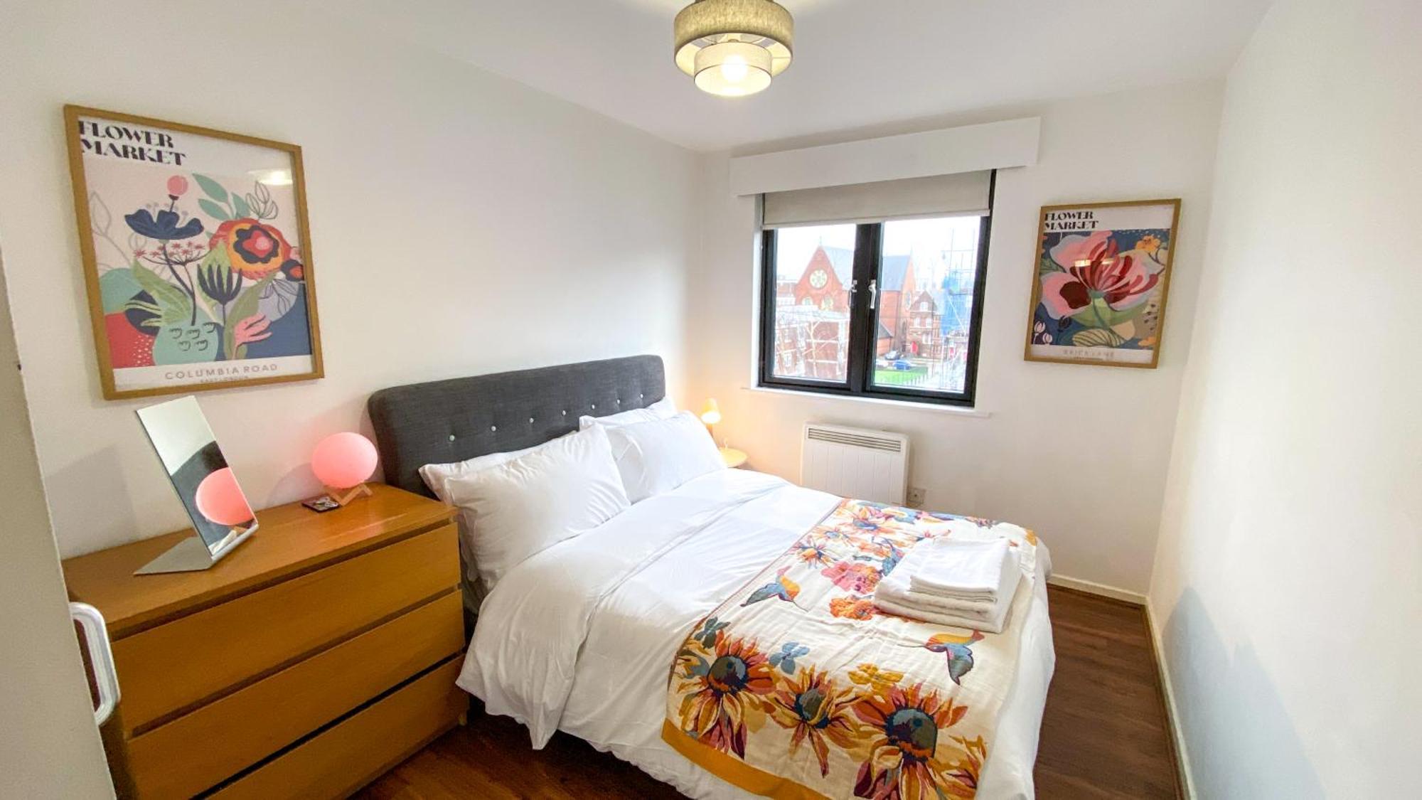 2 Bed Shoreditch Home With Parking Londýn Exteriér fotografie